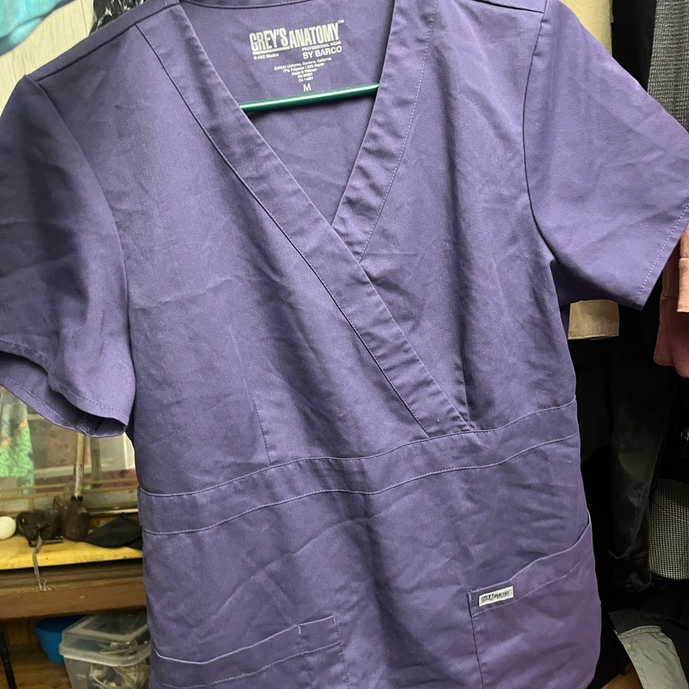 Grey's Anatomy Purple Women's Short Sleeve Scrub Top